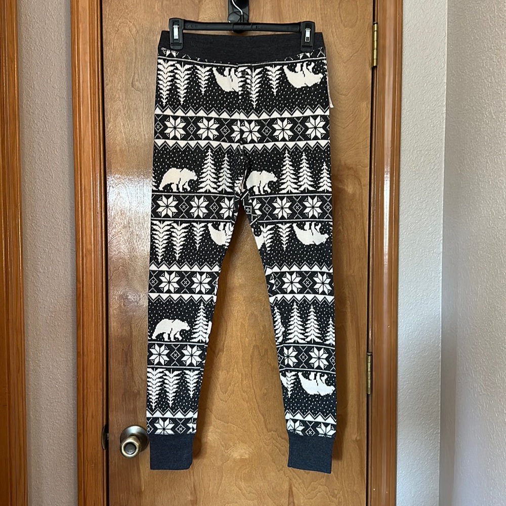 Old Navy Waffle Knit pajama leggings snowflake, polar bear, white tree